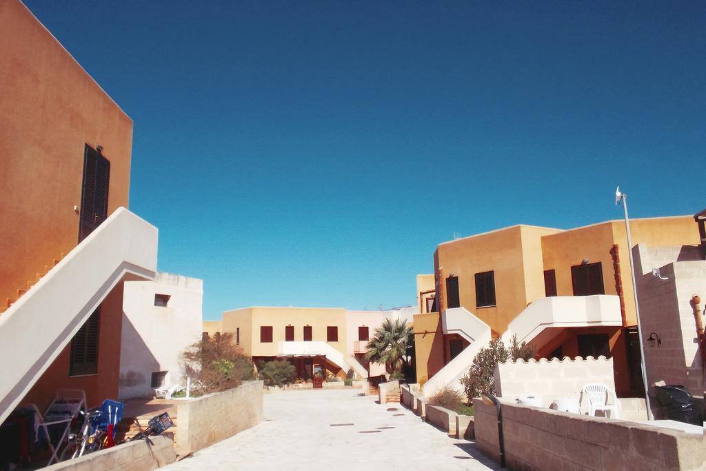 Villa Casa Vacanze Di Anna E Selene Favignana Exterior foto